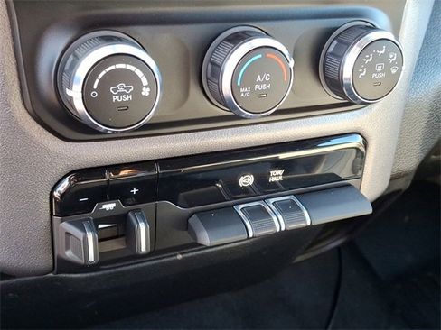 Used 2021 RAM 2500 Big Horn image 11