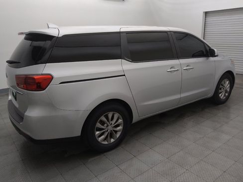Used 2021 Kia Sedona LX FWD image 10