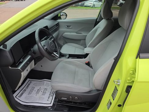 Used 2024 Hyundai Kona SEL FWD image 9