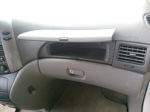Used 2007 Toyota Sienna LE w/ LE Pkg 3 FWD image 25