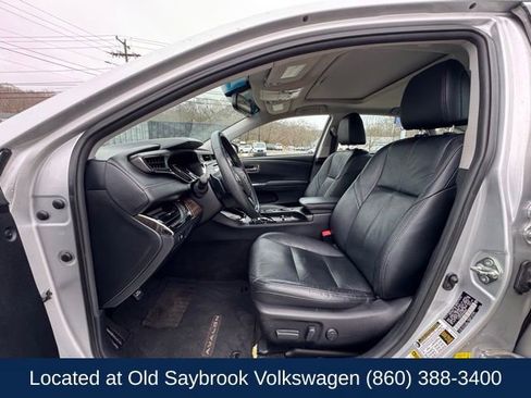 Used 2014 Toyota Avalon XLE Touring image 28