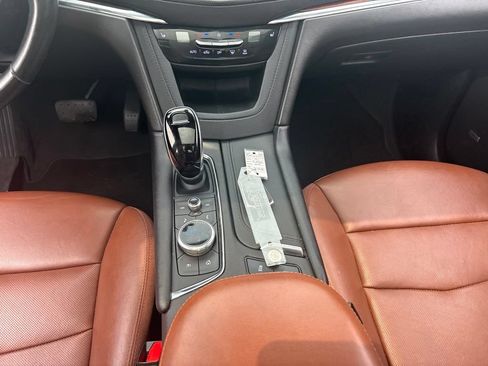 Used 2021 Cadillac XT5 Premium Luxury FWD image 19