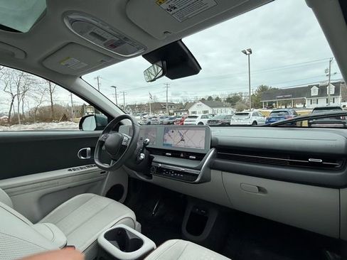 Used 2023 Hyundai Ioniq 5 Limited image 21