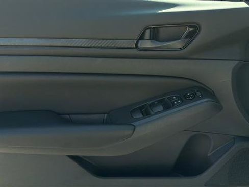 Certified 2025 Nissan Altima 2.5 S FWD image 28