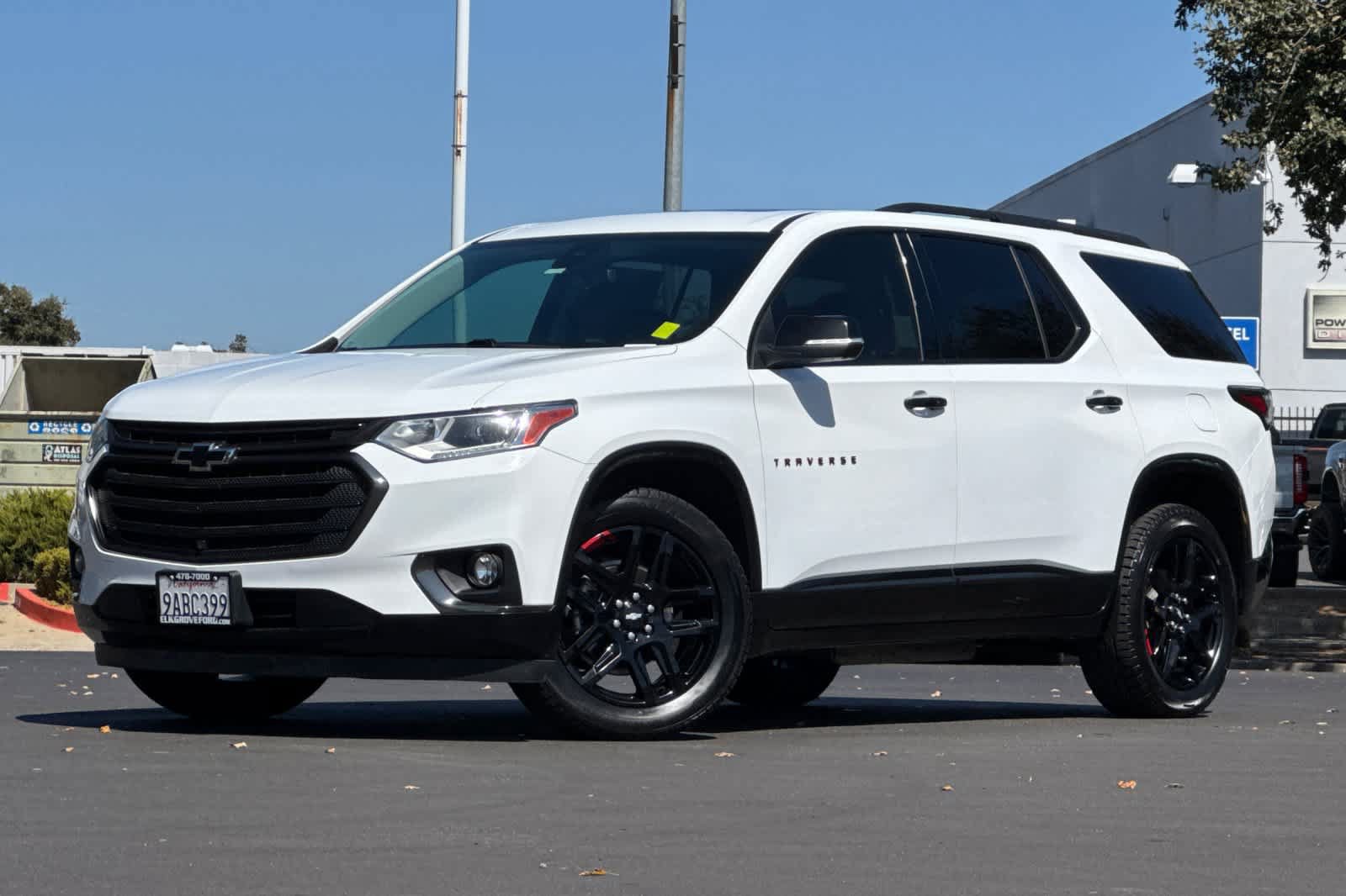 Used 2021 Chevrolet Traverse Premier w/ Redline Edition FWD image 1