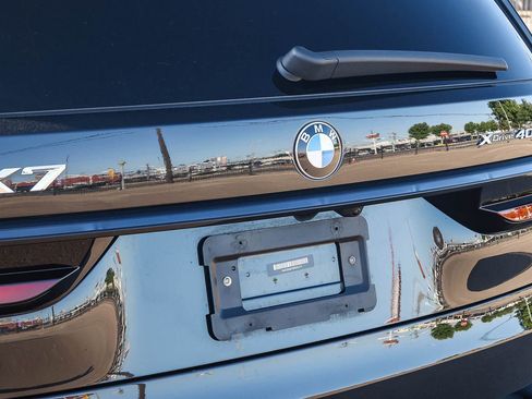 Used 2024 BMW X7 xDrive40i w/ M Sport Package AWD/4WD image 12