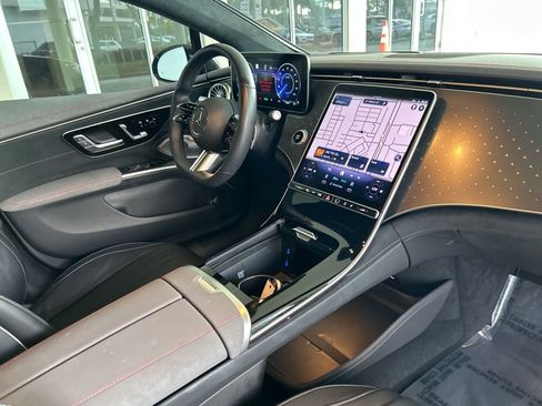 Used 2022 Mercedes-Benz EQS 450+ Sedan w/ Exclusive Trim Package image 24