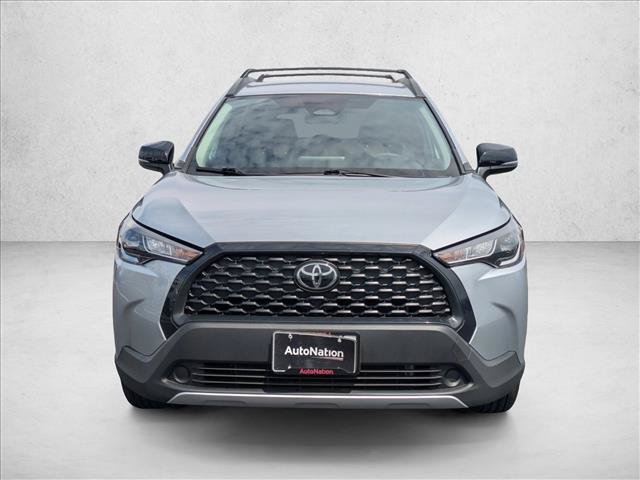 Used 2025 Toyota Corolla Cross LE FWD image 2
