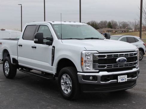 New 2026 Ford F350 XLT w/ FX4 Off-Road Package image 10