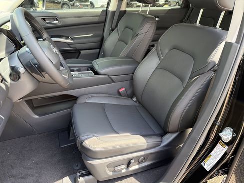 New 2026 Nissan Pathfinder SL FWD image 20