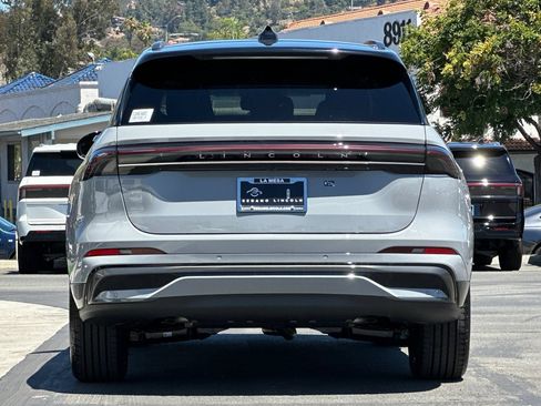 New 2026 Lincoln Nautilus Reserve AWD/4WD image 4
