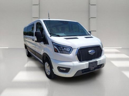 Used 2023 Ford Transit 350 XLT RWD image 3