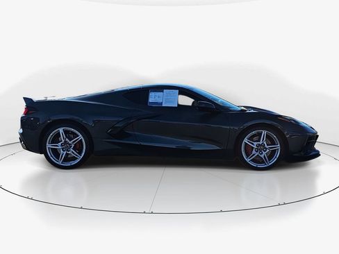 Used 2021 Chevrolet Corvette Stingray Preferred Cpe w/ Z51 Performance Package image 3