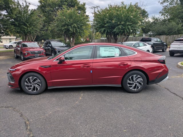 New 2026 Hyundai Sonata Blue FWD image 7