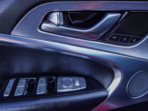 Used 2019 Genesis G70 2.0T Advanced w/ Elite Package image 13