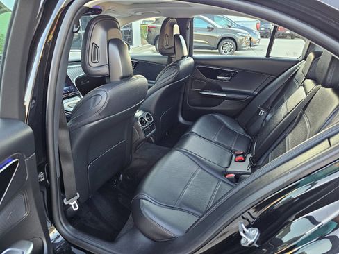 Used 2023 Mercedes-Benz C 300 Sedan image 18