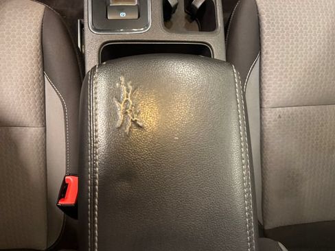 Used 2019 Ford Escape SE FWD image 14