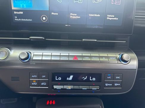 Used 2026 Hyundai Kona SEL Premium AWD/4WD image 16