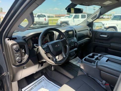 Used 2019 Chevrolet Silverado 1500 Custom Trail Boss image 17