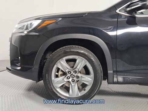 Used 2019 Toyota Highlander Limited image 10