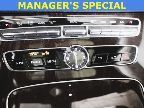 Certified 2019 Mercedes-Benz E 300 4MATIC image 19