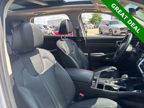 Used 2022 Kia Sorento S w/ Panoramic Sunroof Package FWD image 13