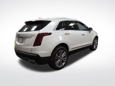 Certified 2024 Cadillac XT5 Premium Luxury FWD image 5