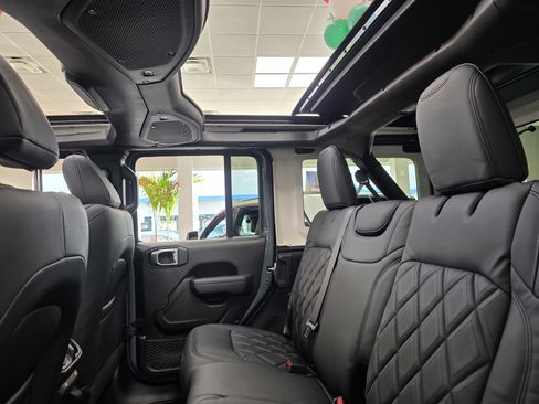 New 2025 Jeep Wrangler Unlimited Sport image 15