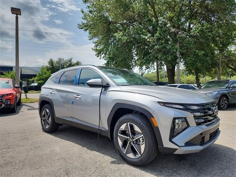 New 2025 Hyundai Tucson SEL image 1