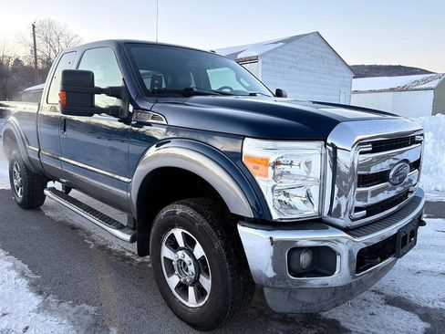 Used 2014 Ford F350 Lariat image 2