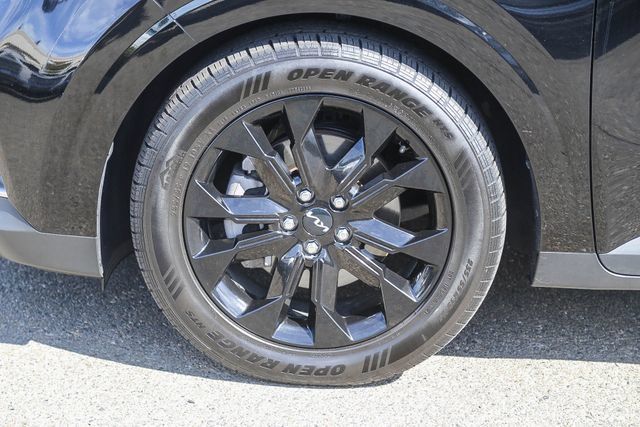 Used 2024 Kia Carnival SX Prestige FWD image 11
