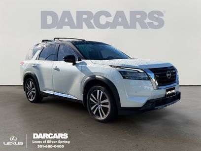 Used 2023 Nissan Pathfinder Platinum w/ Cargo Package