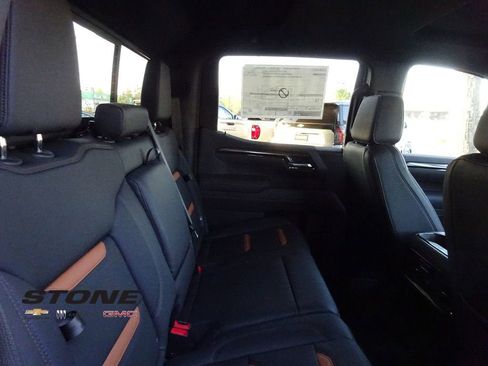 New 2026 GMC Sierra 1500 AT4 w/ AT4 Premium Package image 24