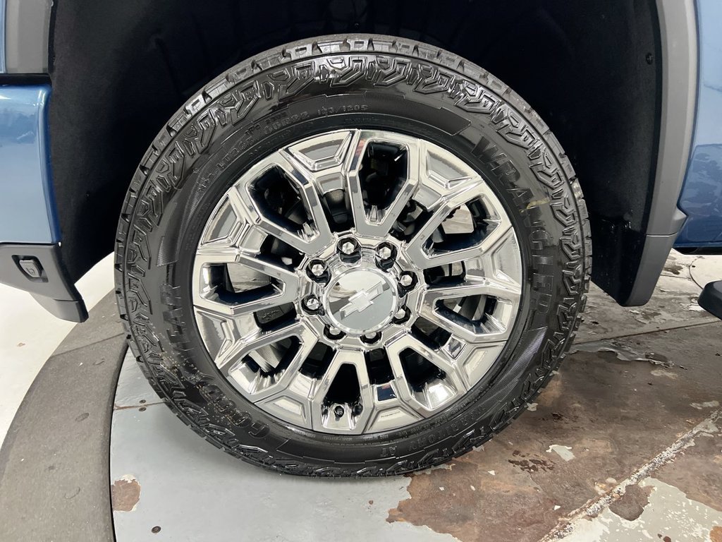 New 2026 Chevrolet Silverado 2500 High Country w/ High Country Premium Package AWD/4WD image 28