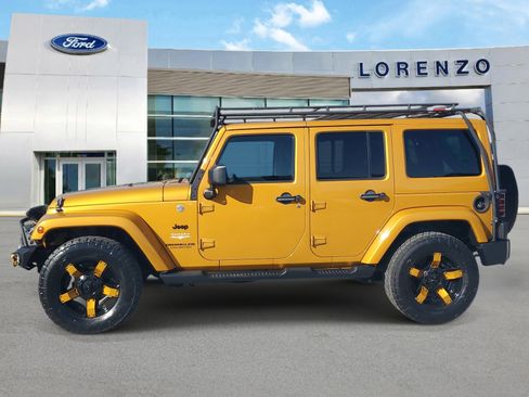 Used 2014 Jeep Wrangler Unlimited Sahara w/ Connectivity Group image 8