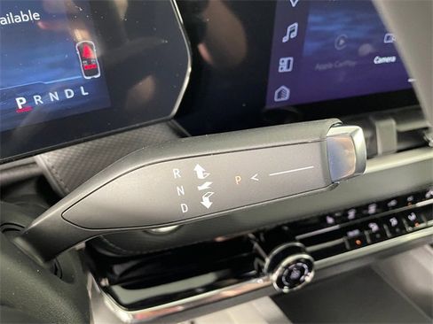 New 2026 Chevrolet Equinox LT image 9