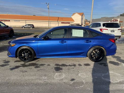 Used 2023 Honda Civic Sport image 17