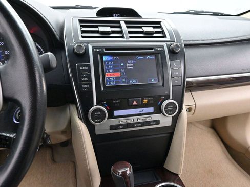 Used 2012 Toyota Camry XLE image 20