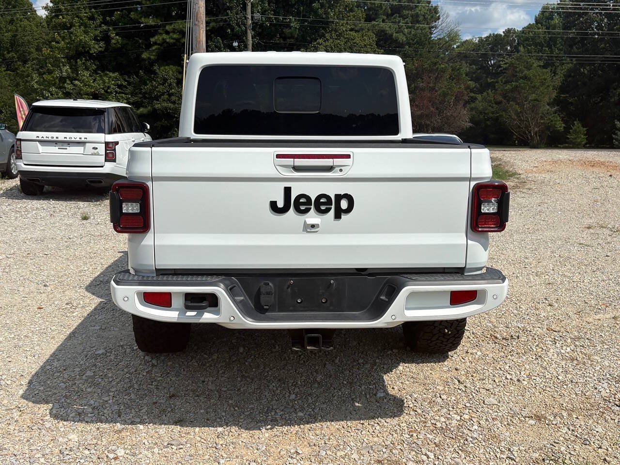 Used 2021 Jeep Gladiator Overland AWD/4WD image 4