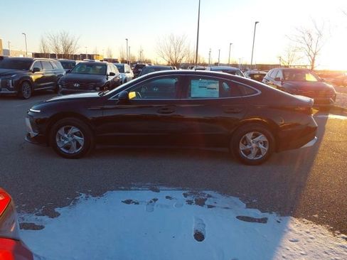 New 2026 Hyundai Sonata SE image 1