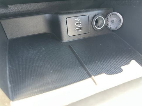 Used 2024 Ford Escape ST-Line w/ Tech Pack #1 FWD image 19