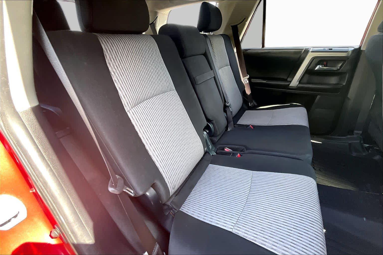 Used 2017 Toyota 4Runner SR5 RWD image 34