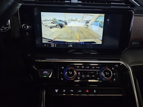 Used 2024 GMC Sierra 3500 Denali Ultimate image 31