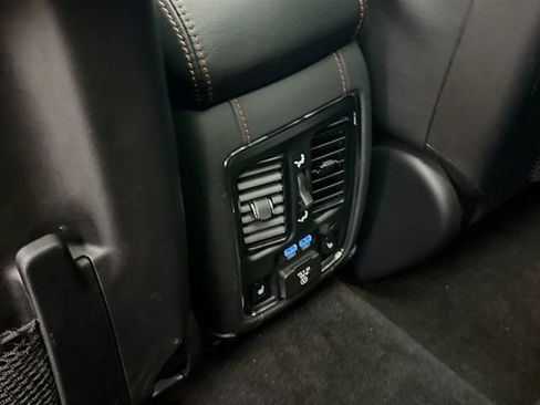 Used 2021 Jeep Grand Cherokee Summit AWD/4WD image 26