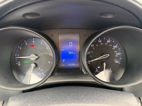 Used 2018 Toyota C-HR XLE FWD image 29