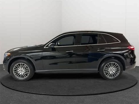 Certified 2025 Mercedes-Benz GLC 300 4MATIC image 2