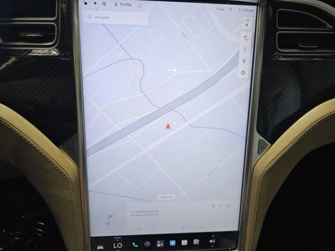 Used 2016 Tesla Model X 90D AWD/4WD image 16