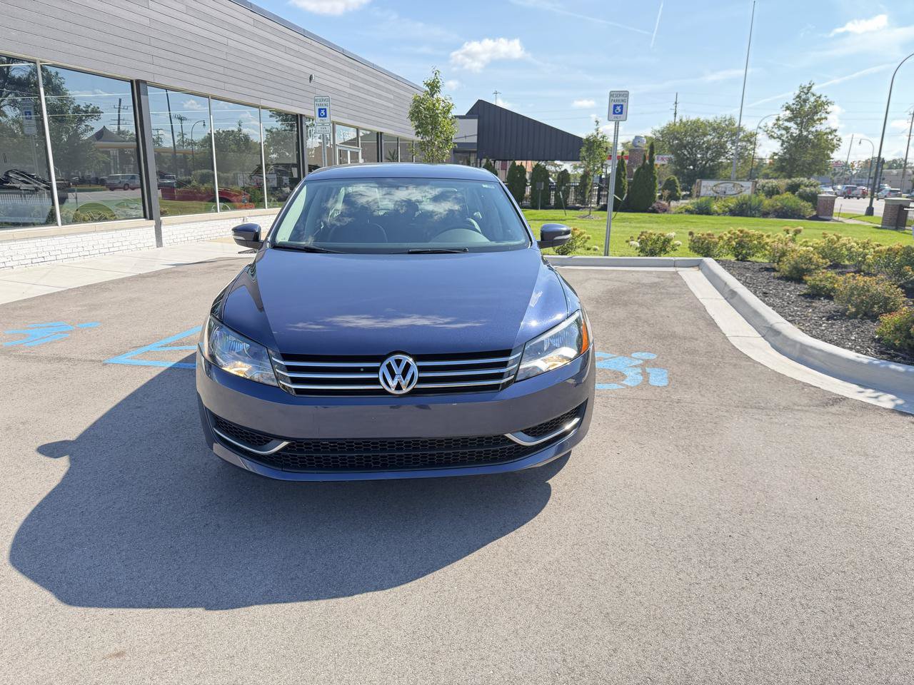 Used 2014 Volkswagen Passat 1.8T Wolfsburg Edition FWD image 2
