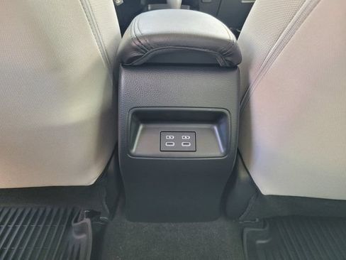 Used 2024 Toyota Corolla LE AWD/4WD image 15