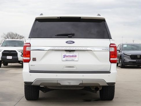 Used 2021 Ford Expedition Max XLT image 8